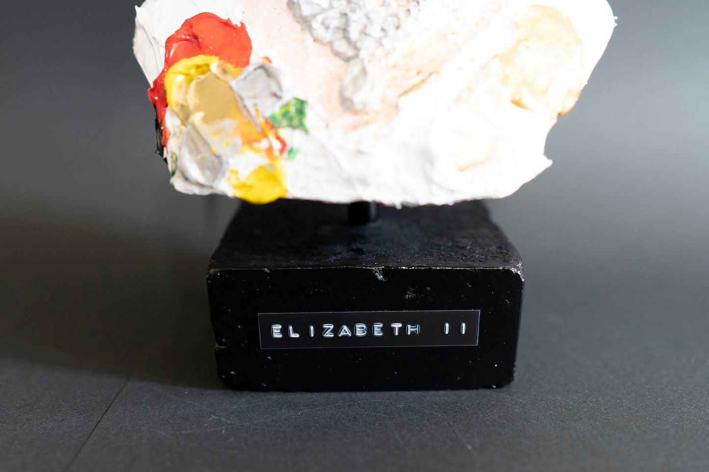 Elizabeth II Sculpture     contemporary sculpture art