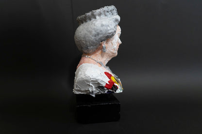 Elizabeth II Sculpture     contemporary sculpture art