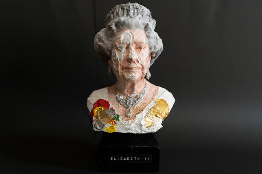 Elizabeth II Sculpture     contemporary sculpture art