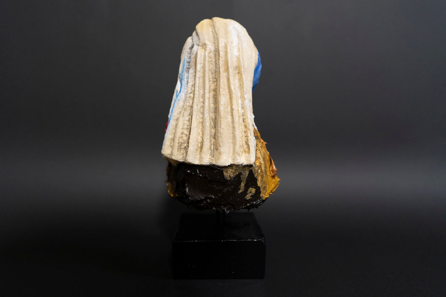 Girl With A Pearl Earring Sculpture    contemporary sculpture