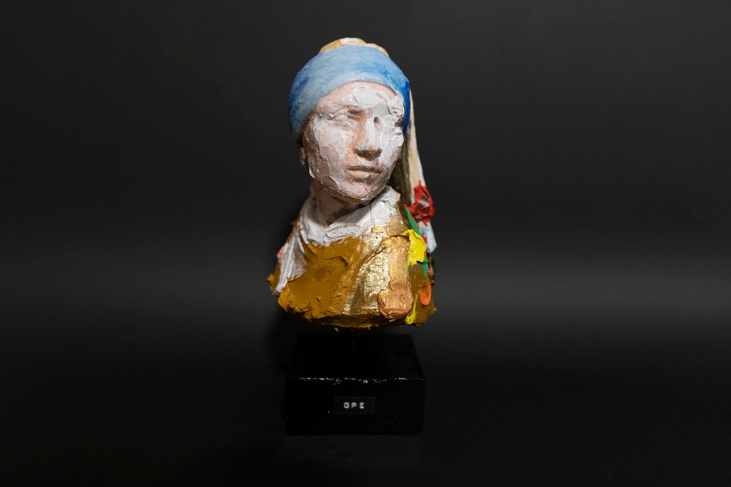 Girl With A Pearl Earring Sculpture    contemporary sculpture