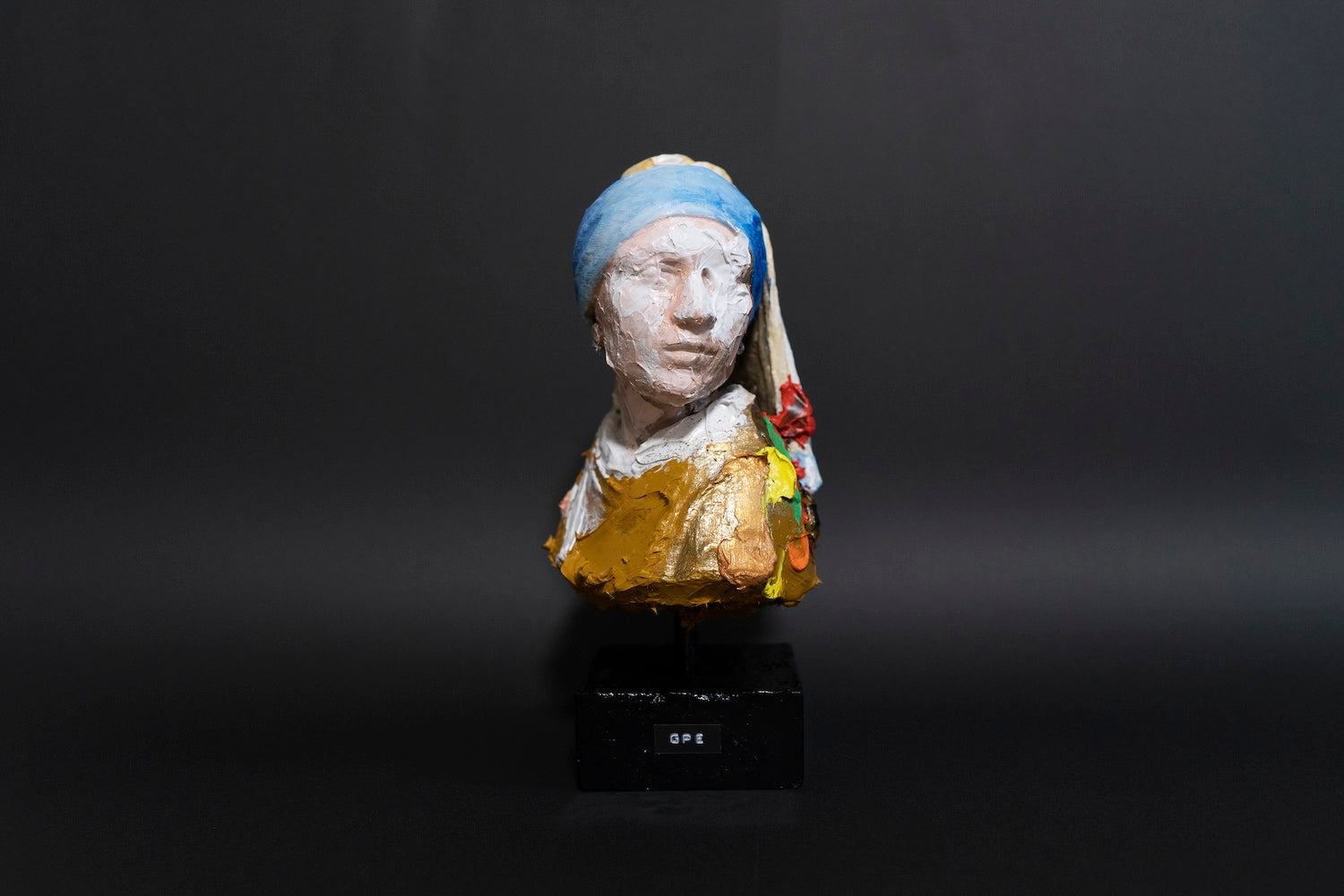 Girl With A Pearl Earring Sculpture    contemporary sculpture