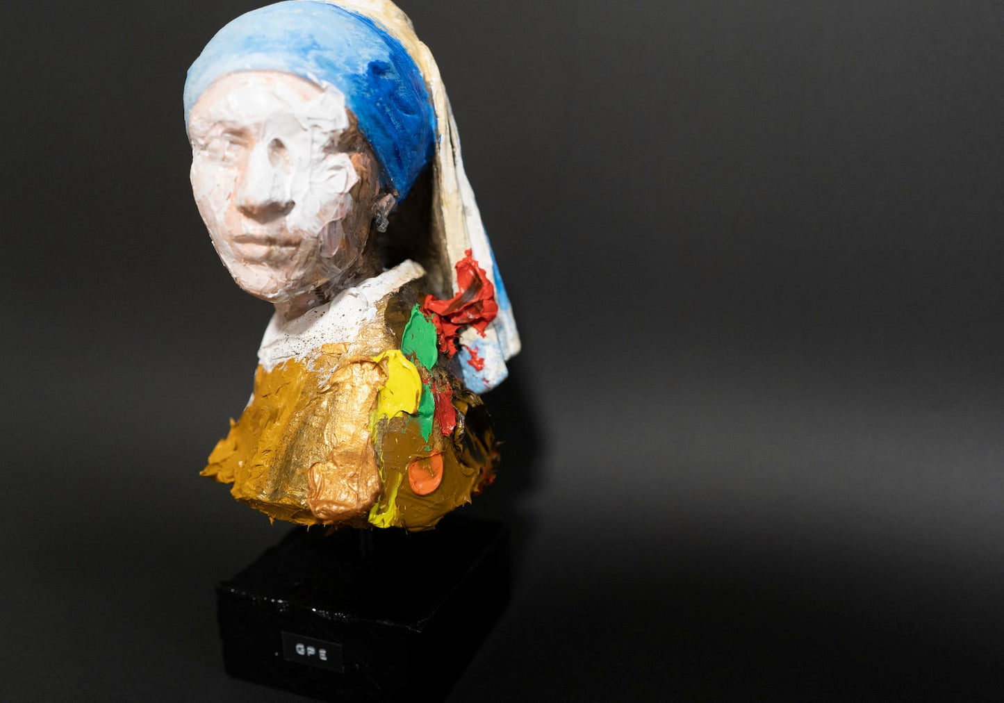Girl With A Pearl Earring Sculpture    contemporary sculpture